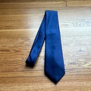 Perry Ellis Portfolio Navy Blue Tie – Excellent Condition – Classic Width